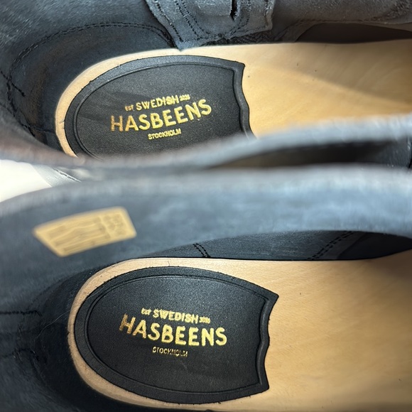 Last pair!!! Swedish Hasbeens “Zip it Emy” handmade clogs. New in original box! - Picture 6 of 8